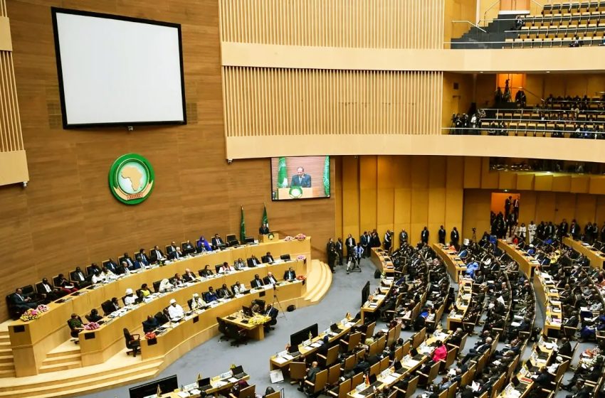  البرلمان الإفريقي يشيد بـالمبادرة الحكيمة لجلالة الملك محمد السادس لتعزيز ولوج بلدان الساحل إلى المحيط الأطلسي
