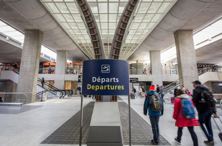  فرنسا: إلغاء ربع الرحلات الجوية للإثنين المقبل في عدد من المطارات