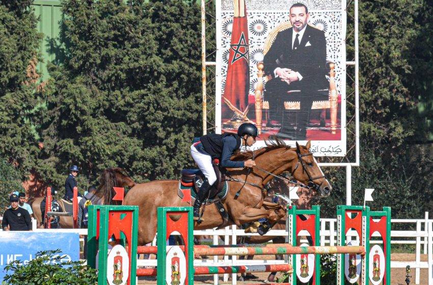 الملتقى الدولي المغربي لسباق الخيول: الحصان (فيكا غرين) يفوز بجائزة صاحب الجلالة الملك محمد السادس للخيول العربية الأصيلة