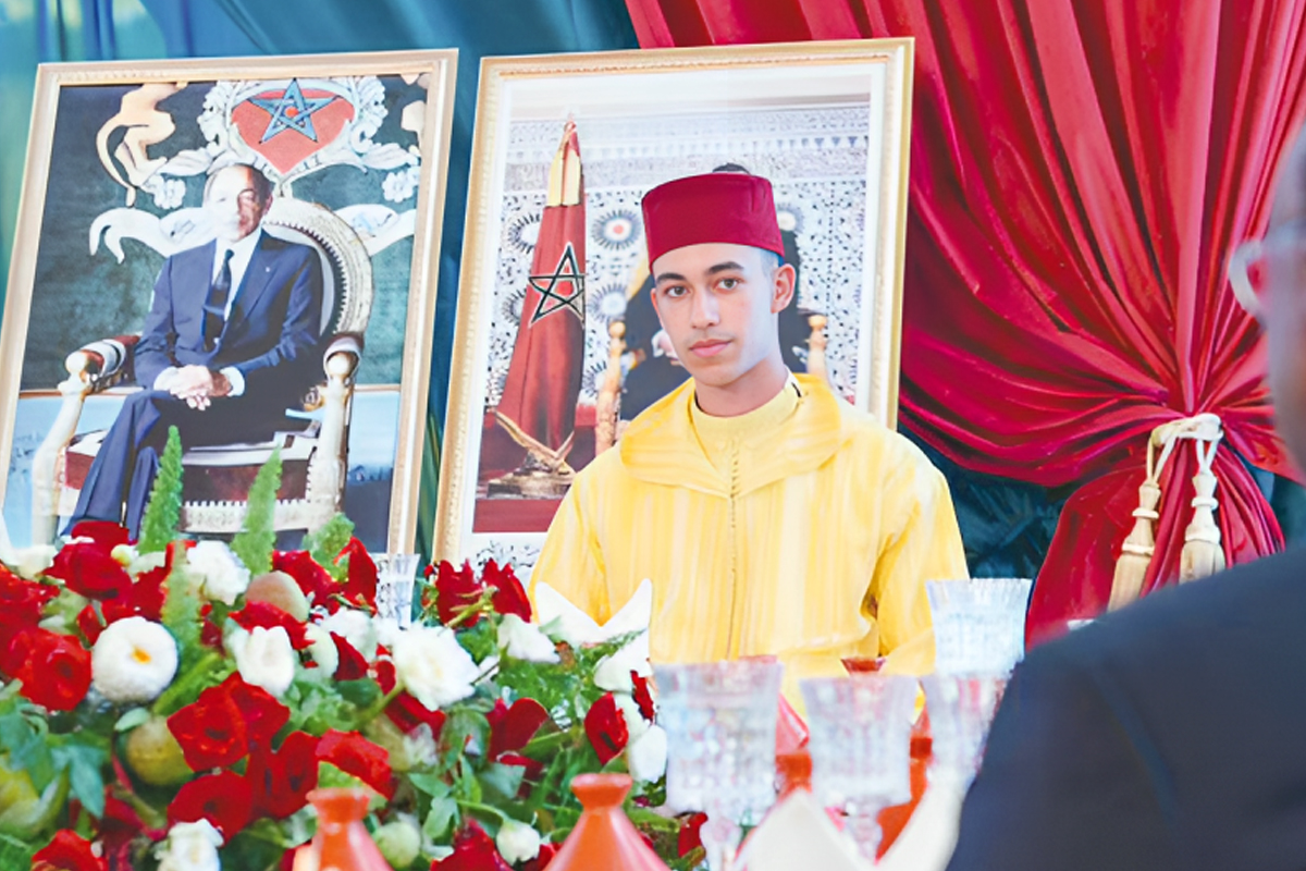 صاحب السمو الملكي ولي العهد الأمير مولاي الحسن يترأس بالرباط الجائزة الكبرى لجلالة الملك محمد السادس للقفز على الحواجز للمباراة الرسمية للحرس الملكي (3 نجوم)