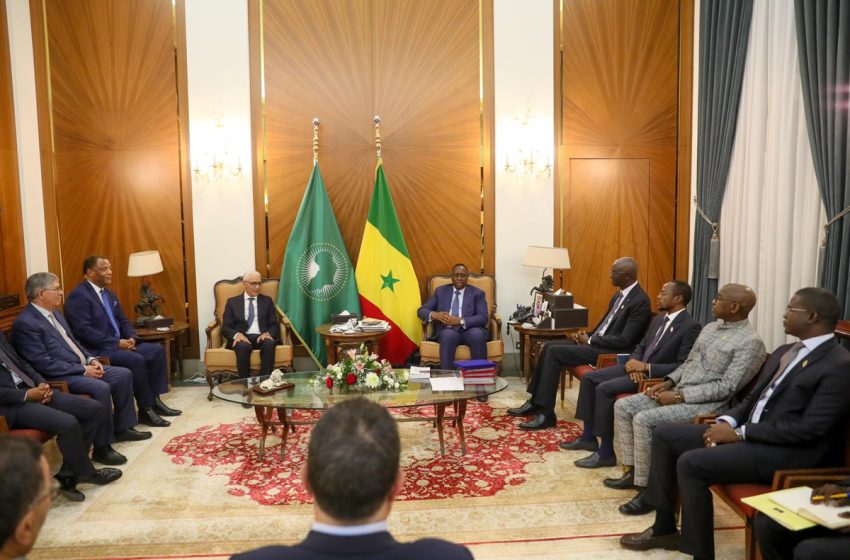  رئيس مجلس النواب المغربي يستقبل من قبل الرئيس السنغالي ماكي سال