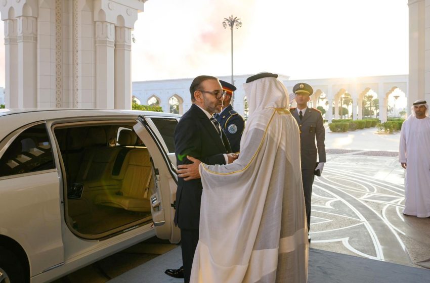 الإعلام الإماراتي: الاستقبال الكبير الذي خصص لجلالة الملك انعكاس لأواصر