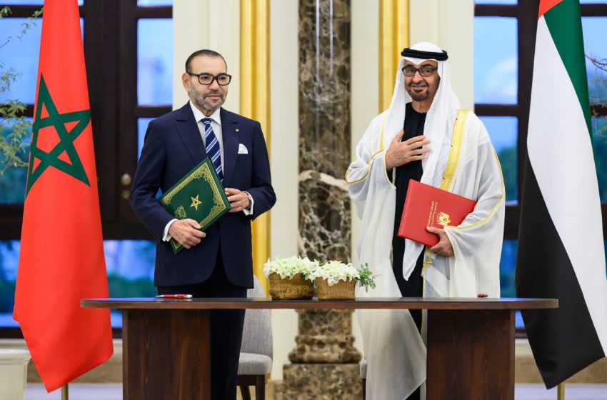 جلالة الملك ورئيس دولة الإمارات العربية المتحدة يوقعان بأبوظبي إعلان