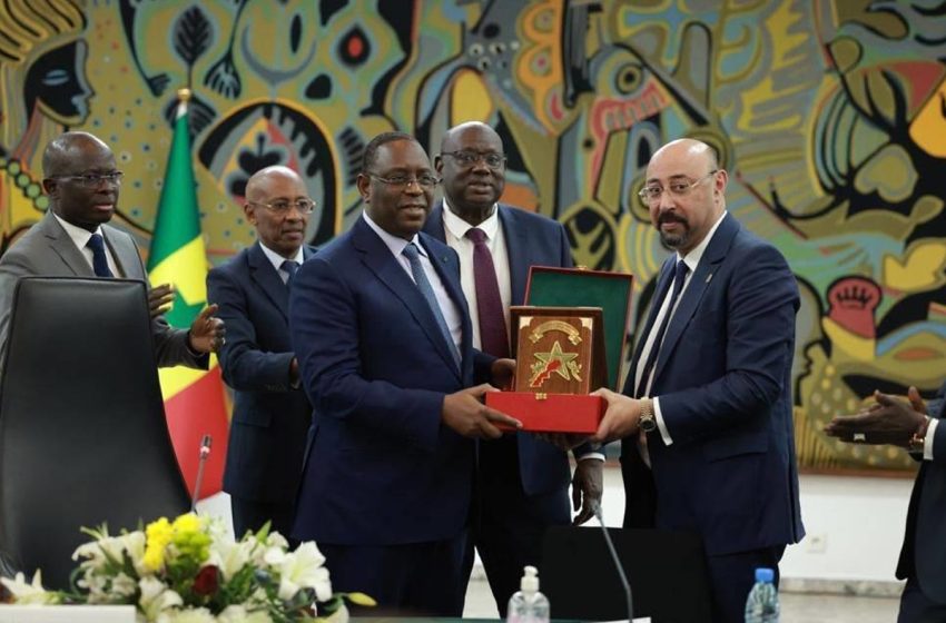  الرئيس ماكي سال يستقبل الوفد المغربي المشارك في المناظرة السنغالية المغربية حول اللامركزية