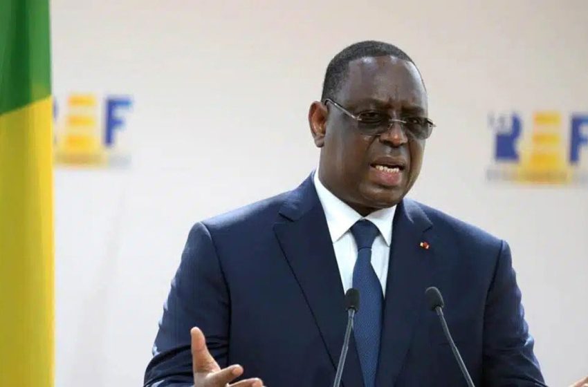  الرئيس السنغالي ماكي سال يؤكد عزمه على ترك السلطة في 2 أبريل المقبل