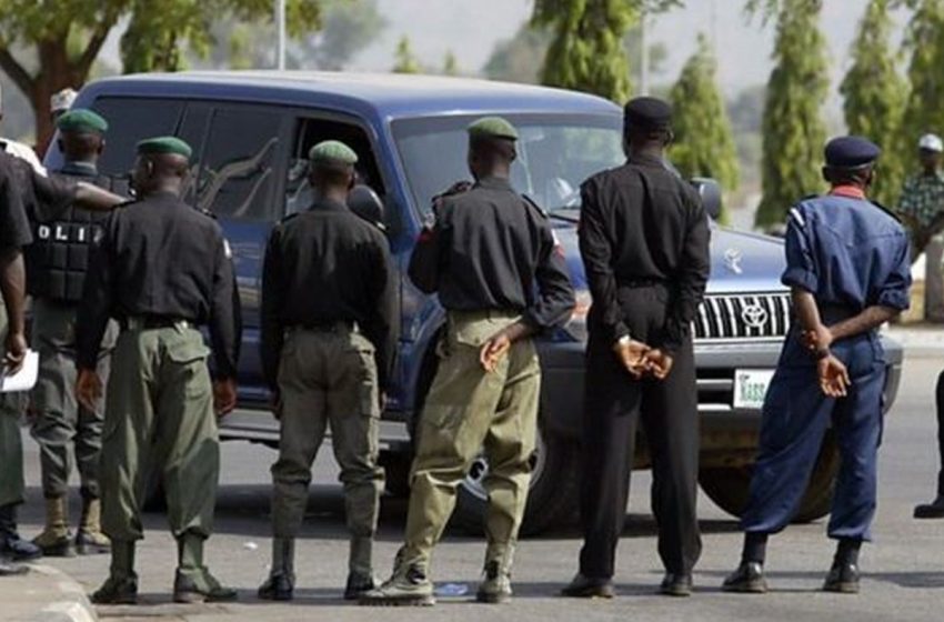  نيجيريا: مقتل أربعة من رجال الشرطة على يد مسلحين
