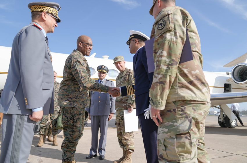  الجنرال مايكل لانغلي قائد القيادة الأمريكية في إفريقيا يقوم بزيارة عمل للمغرب