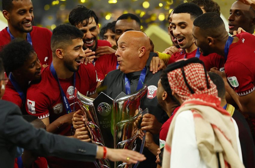  الاتحاد القطري يجدد عقد الاسباني ماركيز لوبيز لتدريب العنابي