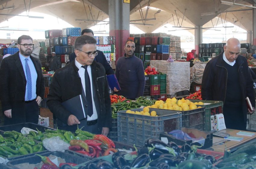  اللجنة الوزاراتية المكلفة بتتبع التموين تؤكد انخفاض أسعار الخضر ووفرة المواد الغذائية