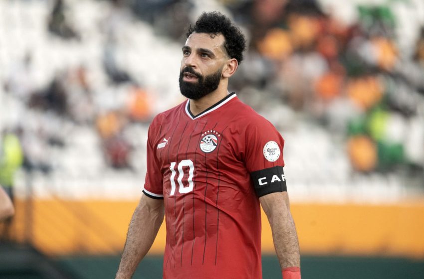 رئيس اتحاد كرة القدم المصري يعلن مشاركة محمد صلاح في أولمبياد باريس 2024