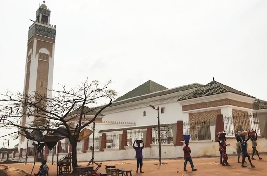  غينيا: تدشين مسجد محمد السادس بكوناكري