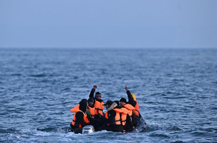  الهجرة غير الشرعية: انتشال جثتين قبالة السواحل التونسية