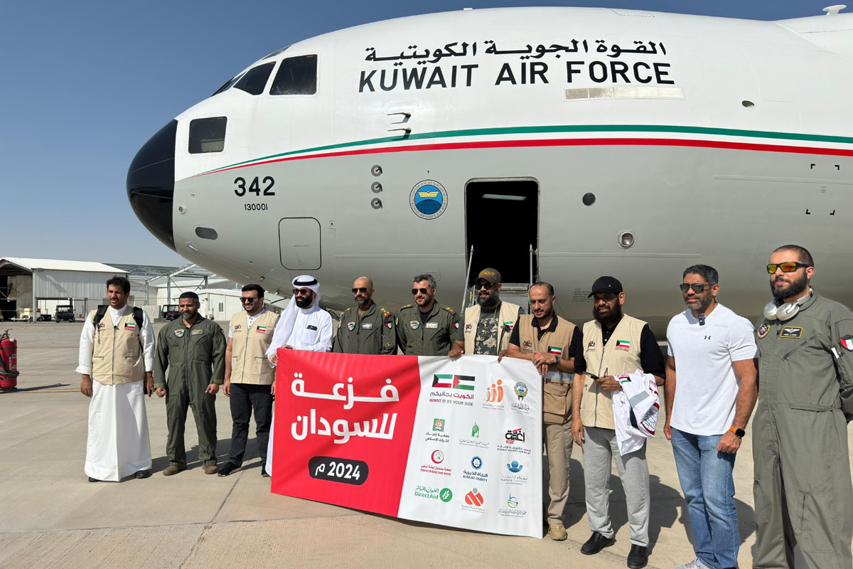 الكويت تطلق أولى رحلات الجسر الجوي لإغاثة السودان