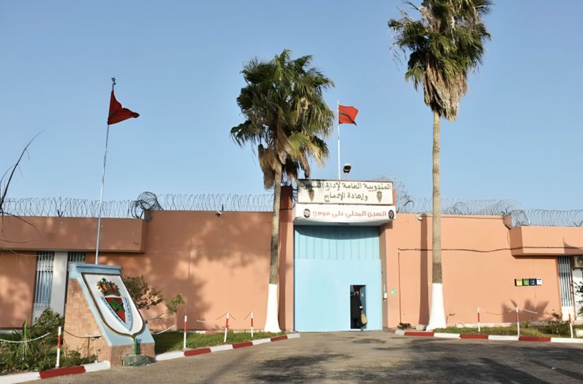  إدارة السجن المحلي علي مومن بسطات: تم إبلاغ النيابة العامة بضبط أربعة أقراص مهلوسة وقطع صغيرة من المخدرات