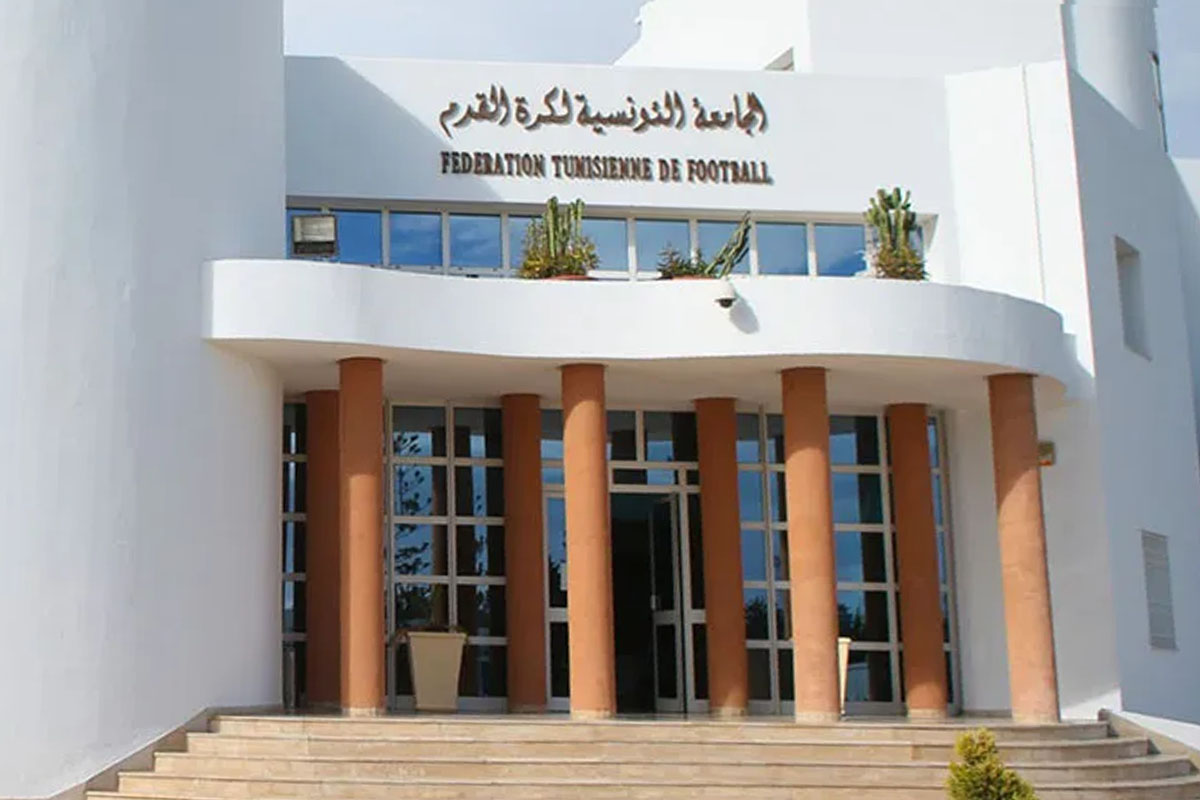 أزمة الجامعة التونسية لكرة القدم: الفيفا تمدد، من جديد، من ولاية الهيئة الرياضية حتى متم يونيو