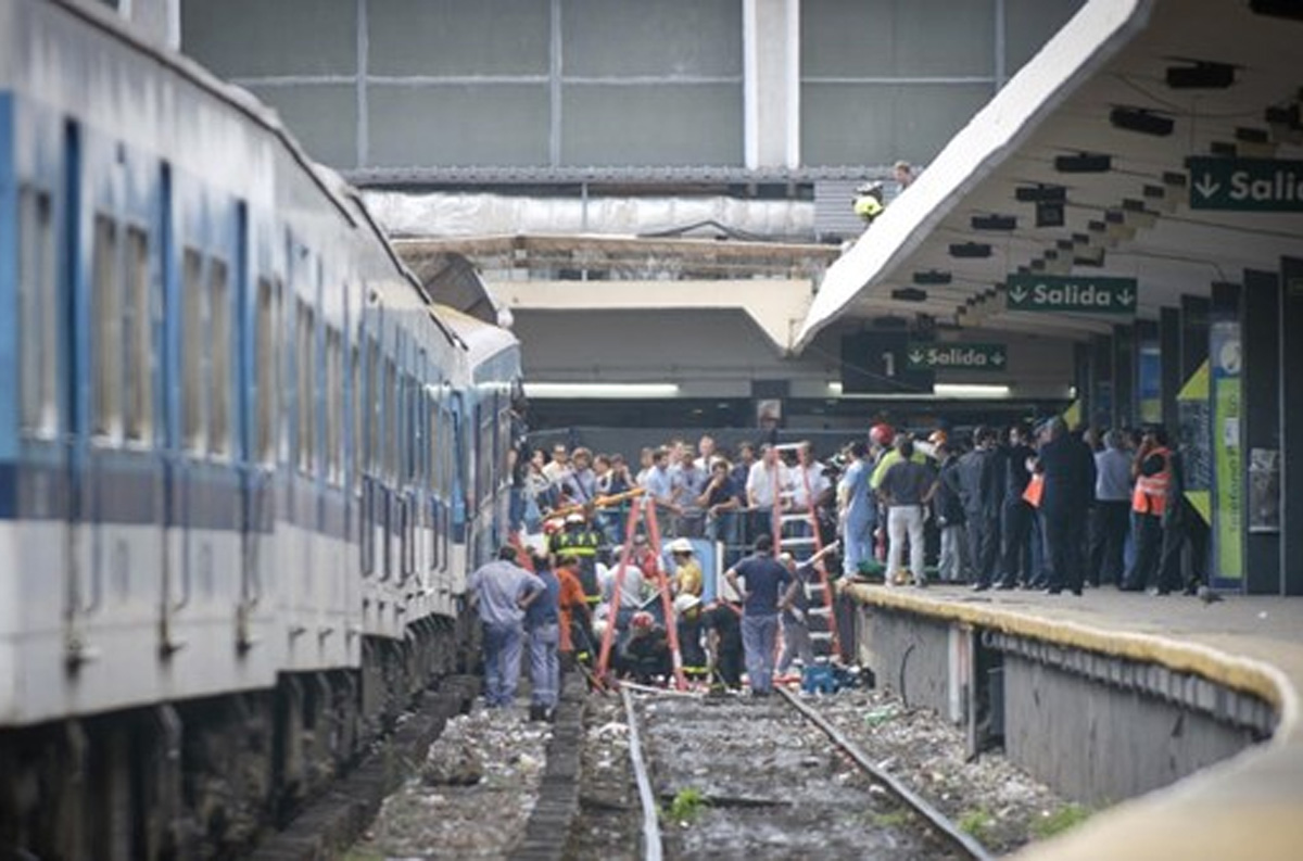 صربيا: 13 جريحا في حادث تصادم قطارين ببلغراد