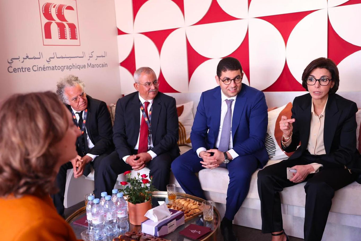 وزيرة الثقافة الفرنسية تزور الجناح المغربي بمهرجان كان السينمائي