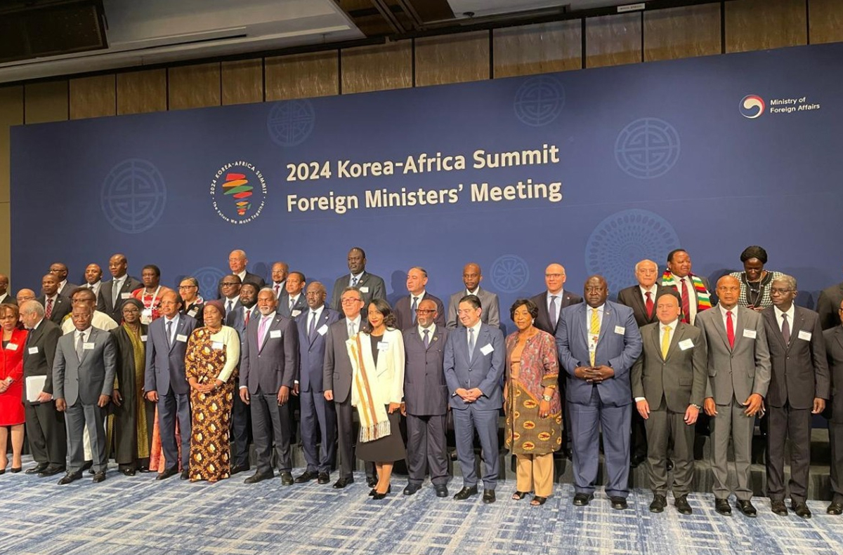 بوريطة يلتقي مع عدد من نظرائه الأفارقة بسيول على هامش الاجتماع الوزاري للقمة الكورية – الافريقية