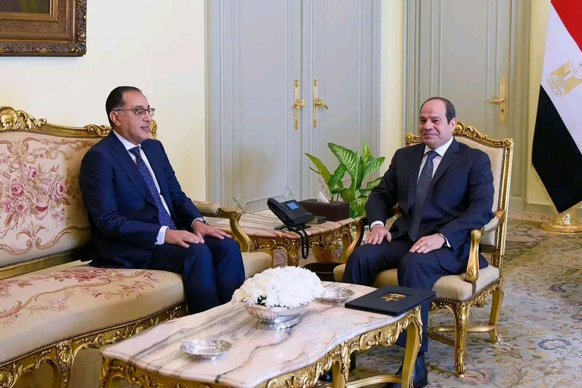 الرئيس المصري يقبل استقالة الحكومة ويكلف مصطفى مدبولي بتشكيل حكومة جديدة