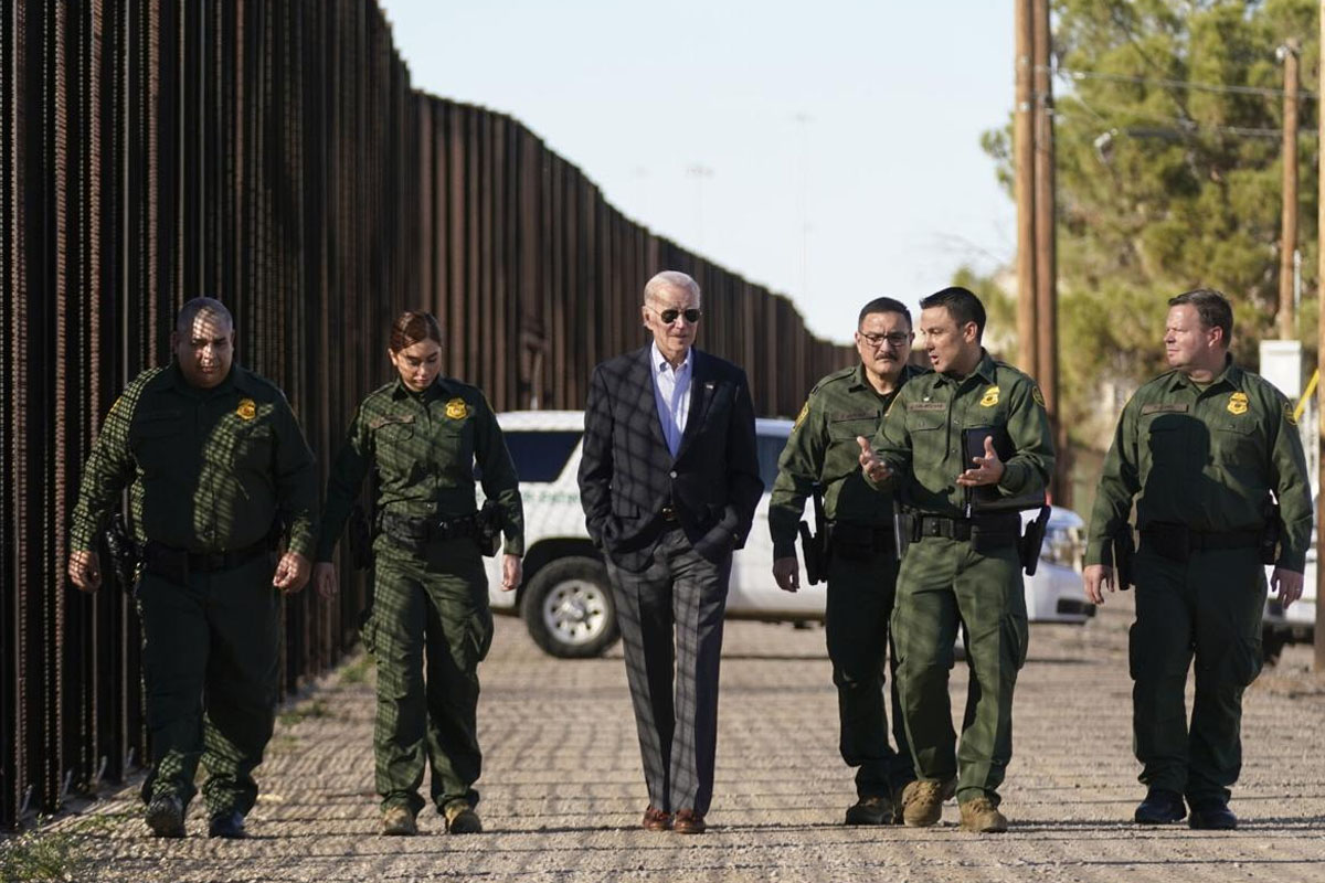 الرئيس الأمريكي يقرر إغلاق الحدود مع المكسيك مؤقتا في وجه طالبي اللجوء