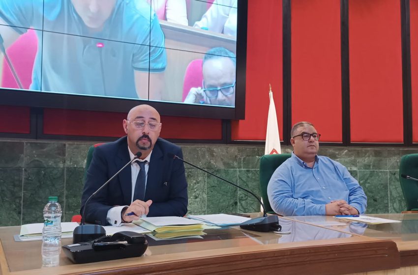  جماعة طنجة تصادق على مقررات ذات صلة بالشؤون المالية ودعم مسار التنمية المحلية