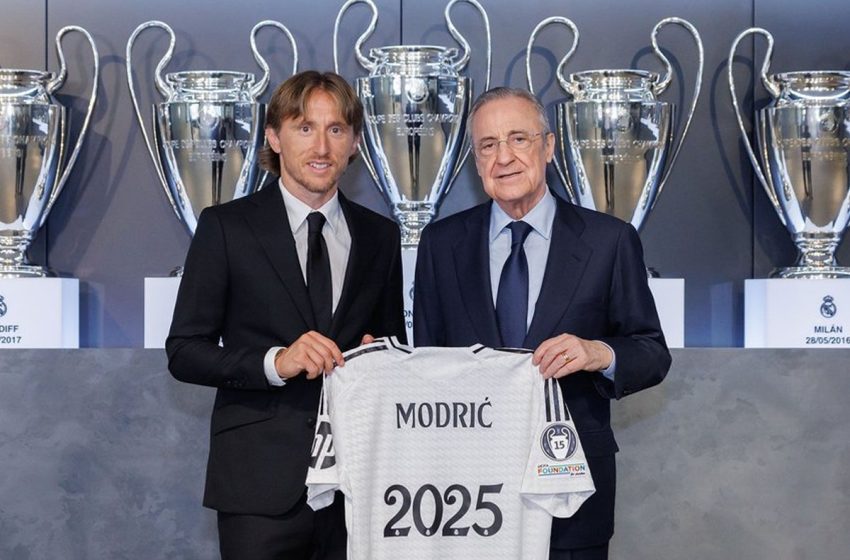  مودريتش يمدد عقده مع ريال مدريد