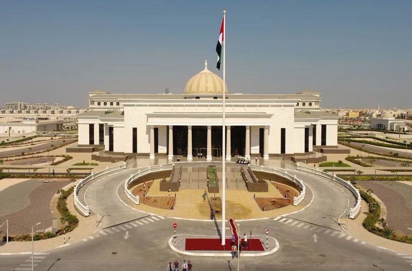  الإمارات تحيل عصابة إجرامية على المحاكمة بتهمة المس بأمن الدولة