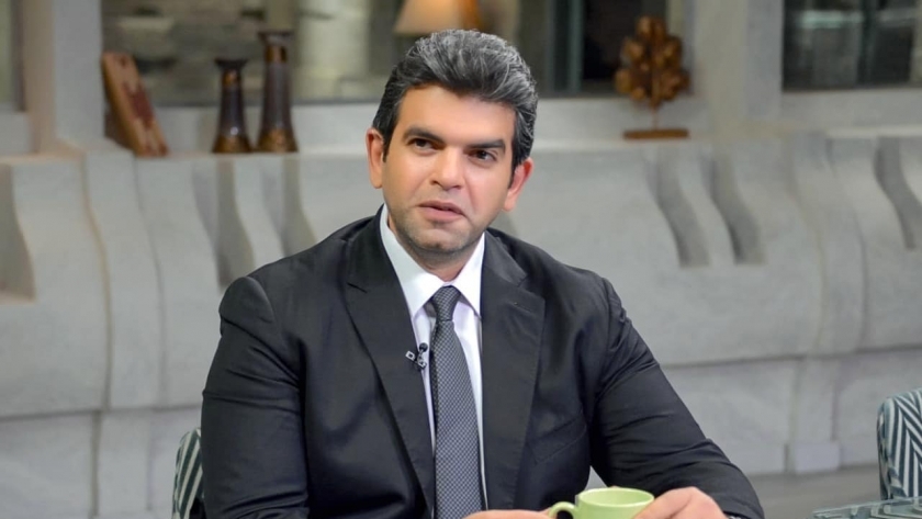 الرباط.. تقديم كتاب “العين ترنو والكلمة تشاء” للكاتب والصحفي أحمد