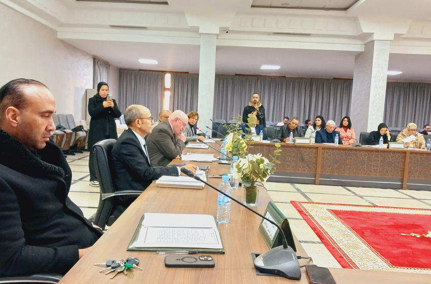  مجلس عمالة مكناس يصادق على اتفاقيات شراكة ذات طابع اجتماعي وثقافي وتنموي