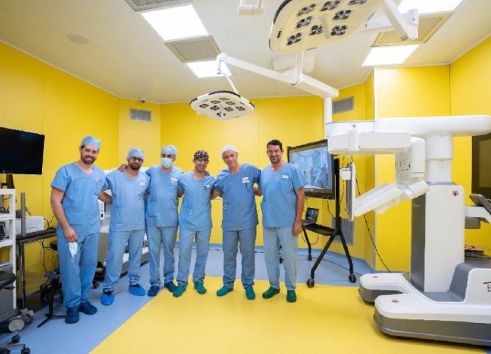 الجراحة عن بعد بمساعدة الروبوت الجراحي نقطة تحول نحو دمقرطة الطب المتقدم بالمغرب (الرئيس المدير العام لمجموعة أكديطال)
