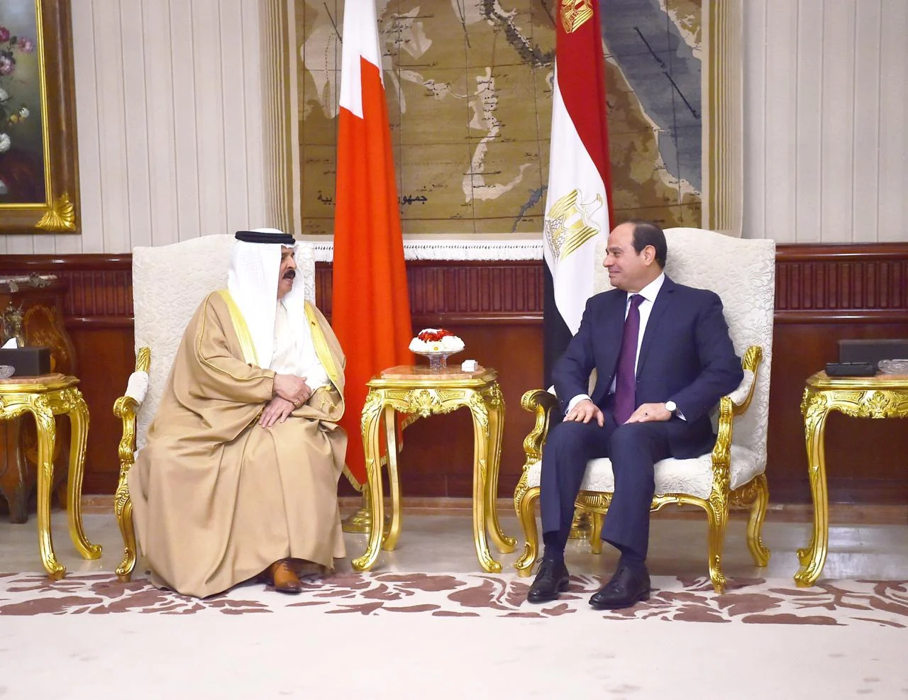 التصعيد الإسرائيلي – الإيراني .. الرئيس المصري والعاهل البحريني يحذران من اتساع دائرة الصراع وتبعاته على المنطقة