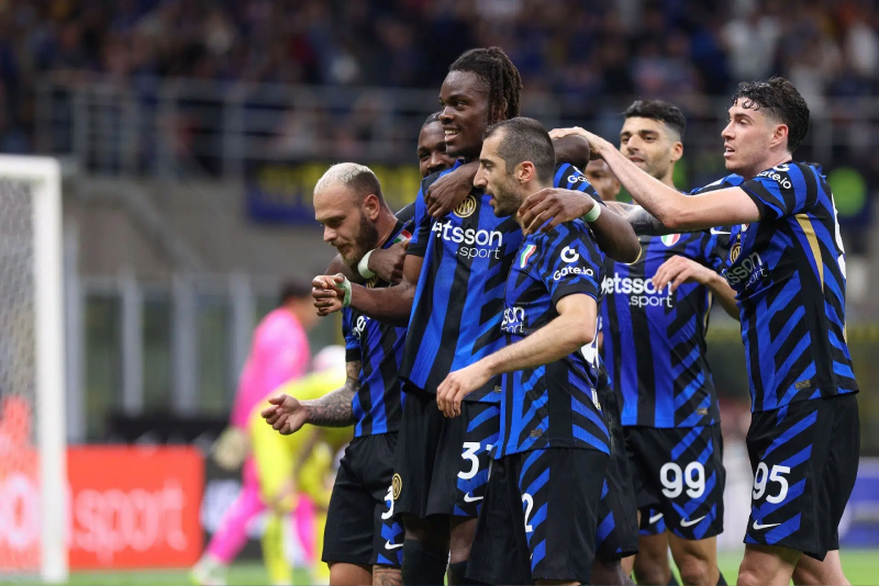 كأس العالم للأندية: فريق إنتر ميلان الإيطالي يفوز على أوراوا ريدز الياباني (2-1)