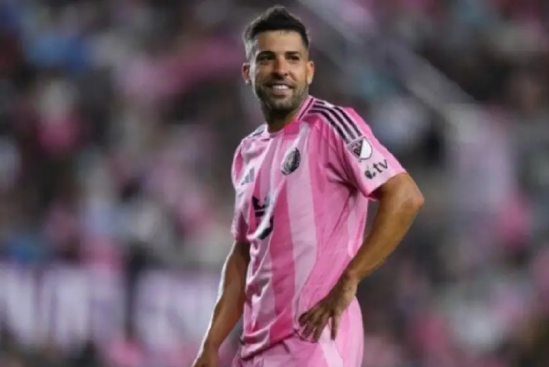 كأس العالم للأندية لكرة القدم.. الإسباني ألبا يغيب عن المباراة الأولى لفريقه إنتر ميامي