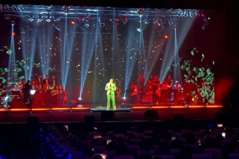حفل عبد الحليم حافظ بتقنية “الهولوغرام” .. عودة شامخة إلى العصر الذهبي للأغنية العربية
