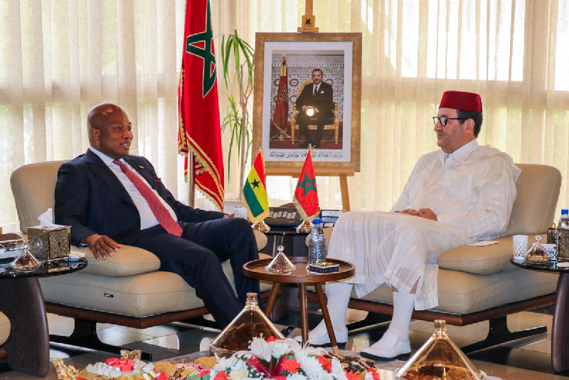 مباحثات مغربية – غانية بالرباط حول التعاون في مجالي النقل واللجوستيك