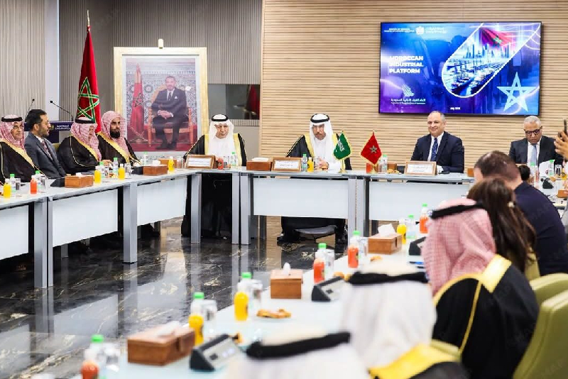 رئيس اتحاد الغرف السعودية يشيد بالتطور “الحقيقي” الذي تعرفه القطاعات الانتاجية في المغرب