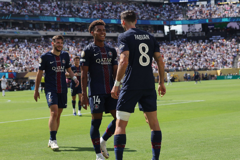 باريس سان جيرمان الفرنسي يتأهل إلى نهائي كأس العالم للأندية بفوزه على ريال مدريد الإسباني (4-0)