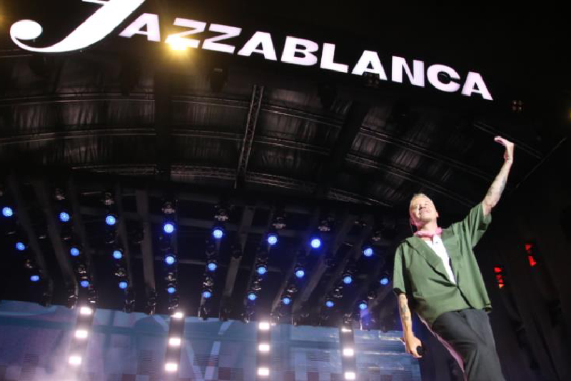 جازابلانكا.. اختتام فعاليات النسخة الـ18 على إيقاعات كناوة وعرض مبهر للفنان الأمريكي “Macklemore”
