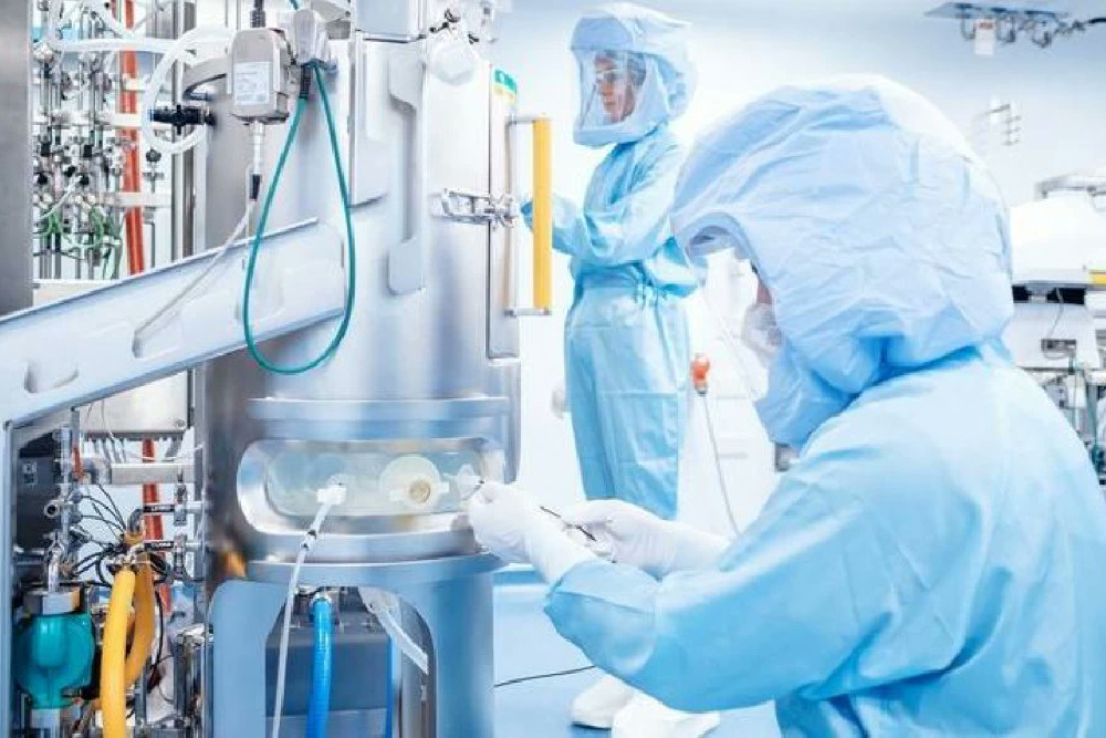 ألمانيا.. اختبار أول لقاح يعمل بالحمض الريبي للوقاية من الحمى القلاعية