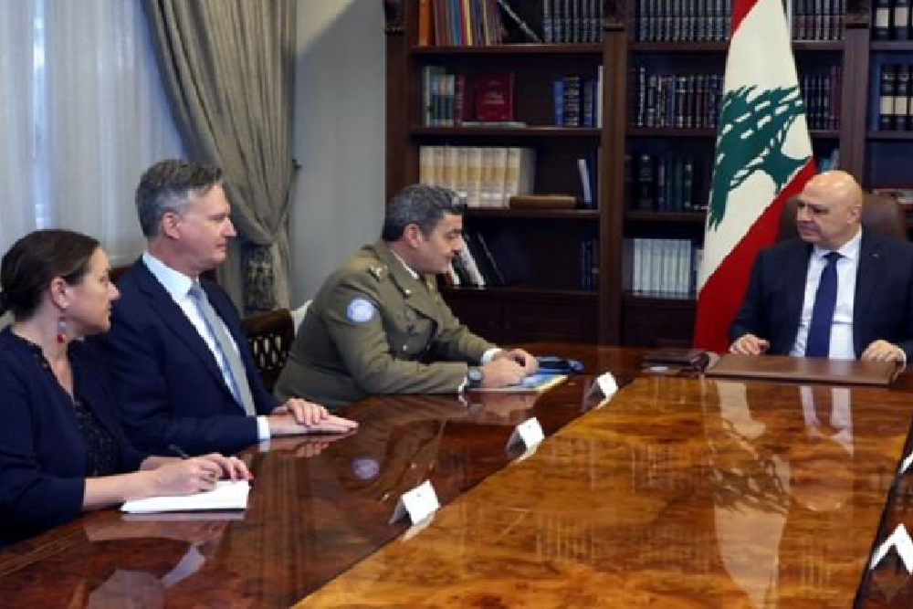 الرئيس اللبناني يؤكد تمسك بلاده ببقاء “اليونيفيل” طوال المدة اللازمة لتنفيذ القرار 1701