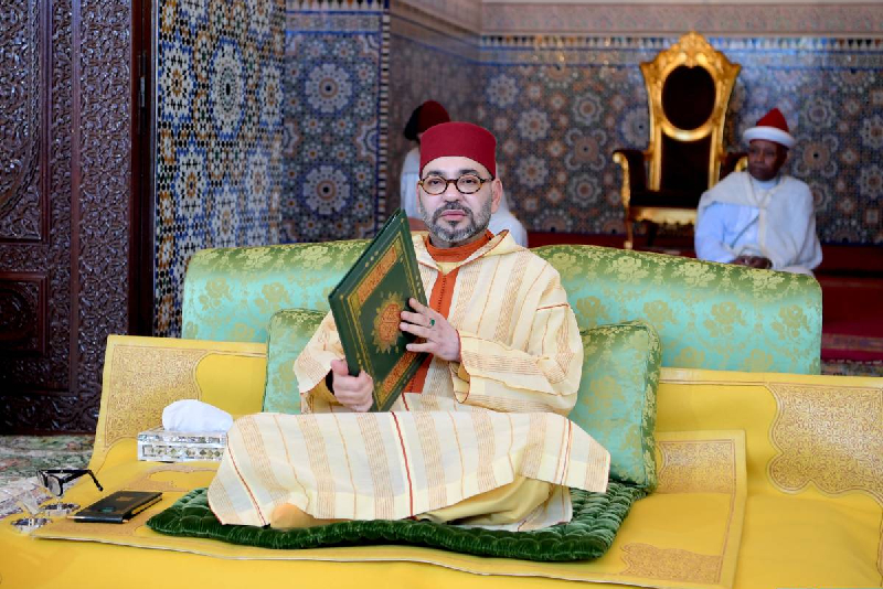 أمير المؤمنين يترأس بمسجد حسان بالرباط حفلا دينيا إحياء لليلة المولد النبوي الشريف
