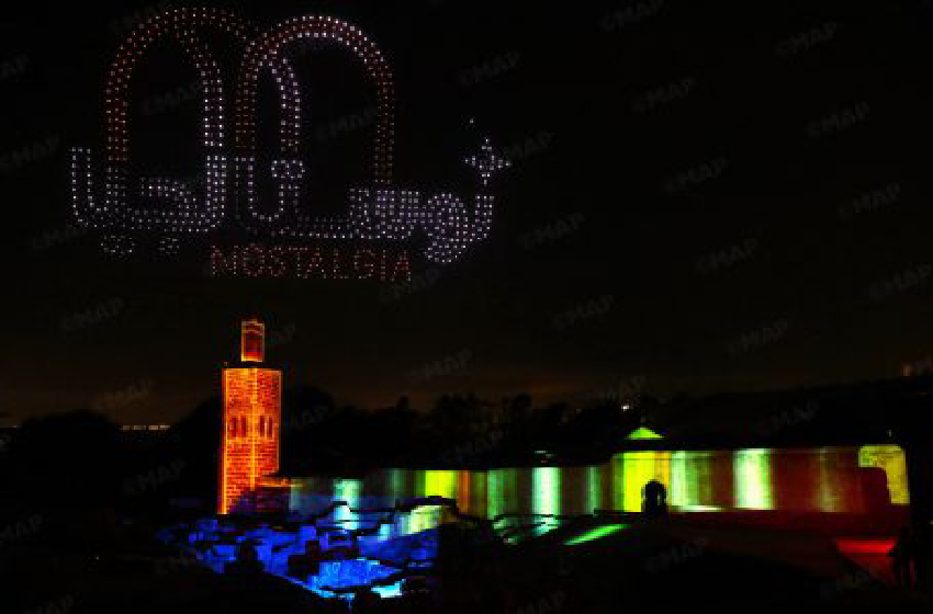 “نوستالجيا”.. عرض مضيء لطائرات “الدرون” بموقع شالة الأثري