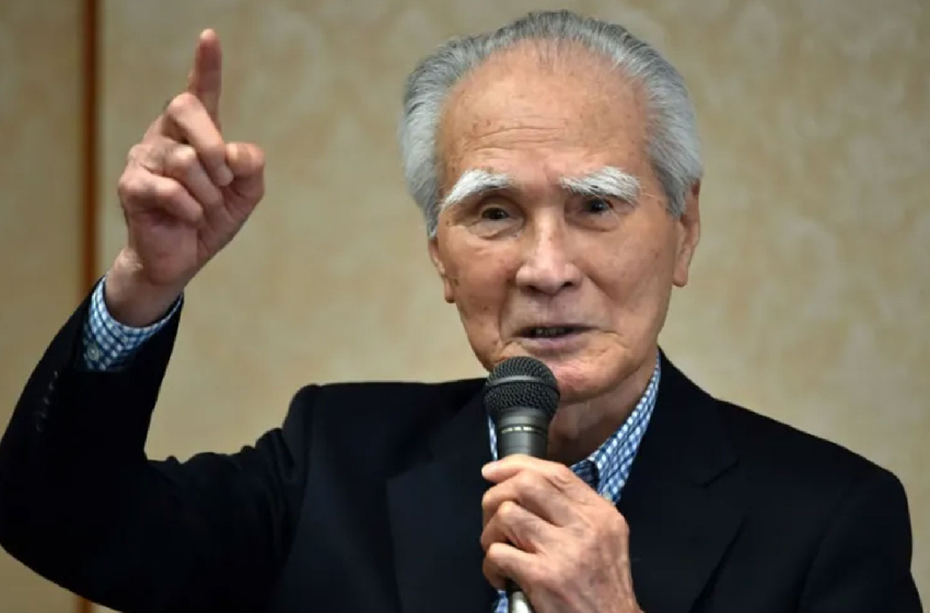 رئيس الوزراء الياباني الأسبق تومييتشي موراياما عن 101 عام