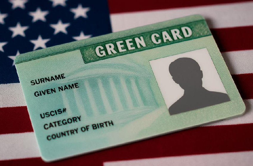 السلطات الأمريكية التعليق الفوري لبرنامج قرعة غرين كارد ، تصريح الإقامة الدائمة