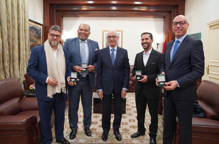  السيد الطالبي العلمي يجري مباحثات مع رئيس وأعضاء برلمان جهة بروكسيل –العاصمة