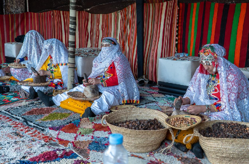  أكادير .. التعاونيات النسائية في صلب فعاليات المعرض الدولي للأركان