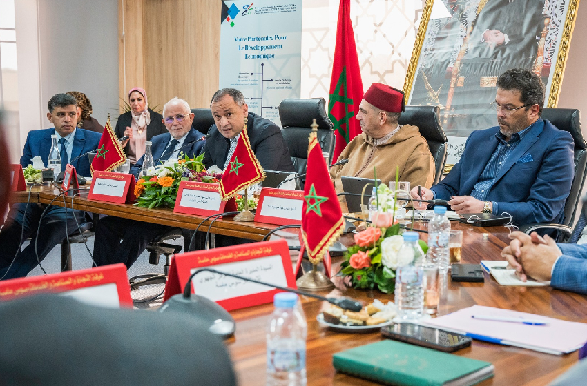 . تدشين القافلة الجهوية للإدماج المالي للتجار