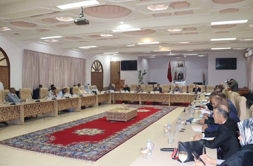  المجلس الإقليمي للسمارة يعقد دورته العادية لشهر يناير 2026