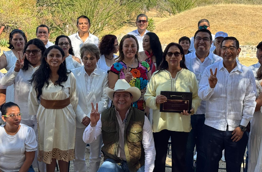  المكسيك.. تكريما لجهودها في مجال حقوق الإنسان، السيدة بوعياش تتسلم مفتاح بلدة “جانتيتيليكو”