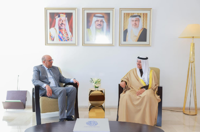  المنامة.. تعزيز التعاون البرلماني محور محادثات السيد ولد الرشيد مع رئيس مجلس النواب البحريني